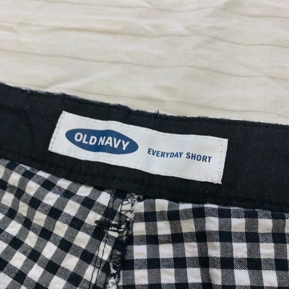 💐💐💐  OLD NAVY WOMENS SHORTS SIZE 14   💐💐💐 - Picture 4 of 8